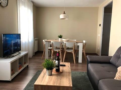 Apartamento acogedor y familiar - WiFi+Chromecast Copropriété in Puigcerdà