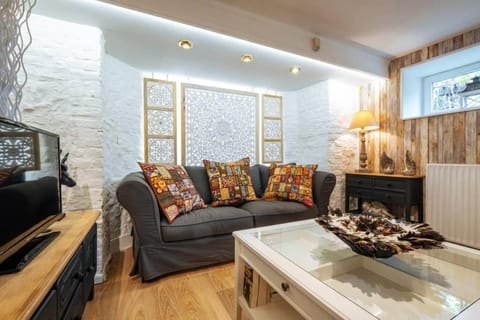 Gîte de charme au milieu du monde Apartment in Wallonia, Belgium