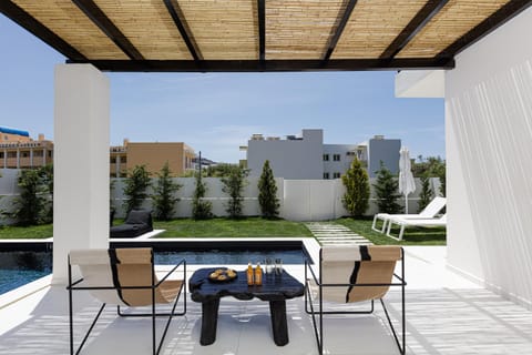 Patio, Balcony/Terrace, Swimming pool