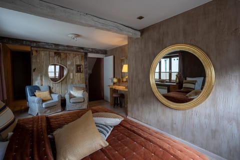 La Petite Ruelle Apartment in Wallonia, Belgium