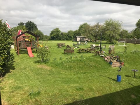 Englands Rose Inn in South Oxfordshire District