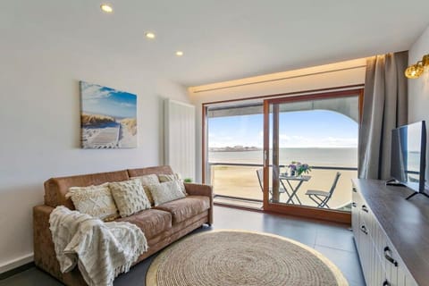 Huswell - Studio with great sea view on terrace Apartment in Knokke-Heist