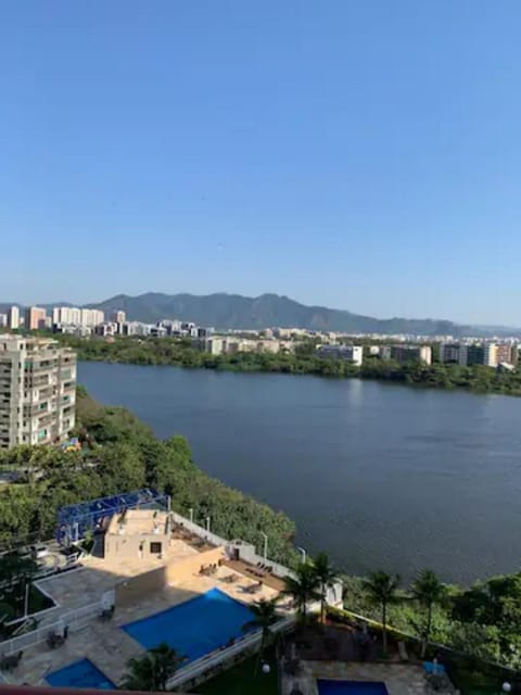 APTO 3 QTS EQUIPADOS 3 MIN ANDANDO PRAIA DA BARRA Apartment in Rio de Janeiro