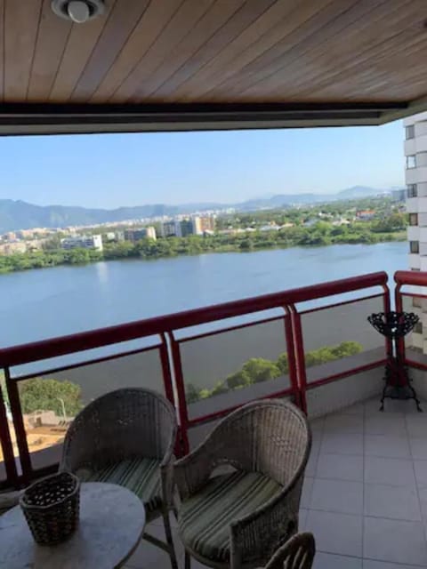 APTO 3 QTS EQUIPADOS 3 MIN ANDANDO PRAIA DA BARRA Apartment in Rio de Janeiro