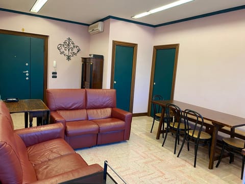 Porta San Felicianetto Holiday Home House in Foligno