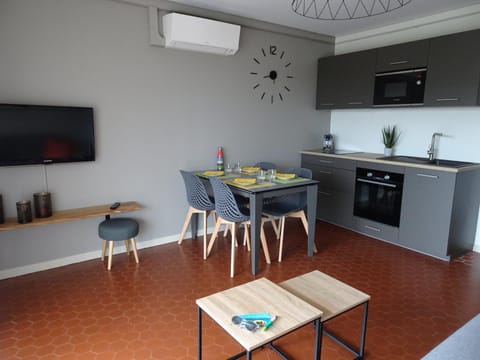 T3 150 m de la plage, climatisation, piscine et parking privatif - Le Lavandou Apartment in Le Lavandou