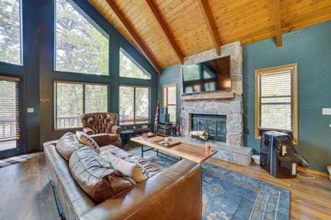 Peaceful Cabin Between Flagstaff and Sedona! House in Munds Park