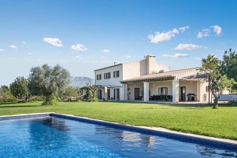 Finca Na Blanca House in Llevant