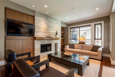 Fitzsimmons Walk Deluxe Townhome with Private Hot Tub Village Walking Distance House in Whistler