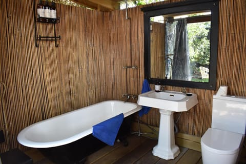 Discover Bali in Booker Bay House in Central Coast