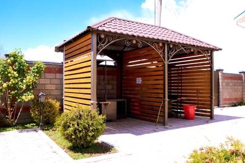 BBQ facilities, BBQ facilities