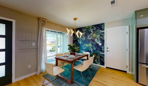 @ Marbella Lane - SJ Designer Home 3BR Ldry+P House in Santa Clara