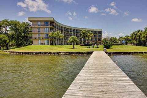 Pirates Bay III Hotel in Fort Walton Beach