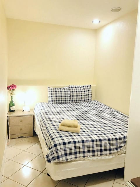 New bedroom queen size bed at Las Vegas for rent-2 Vacation rental in Spring Valley