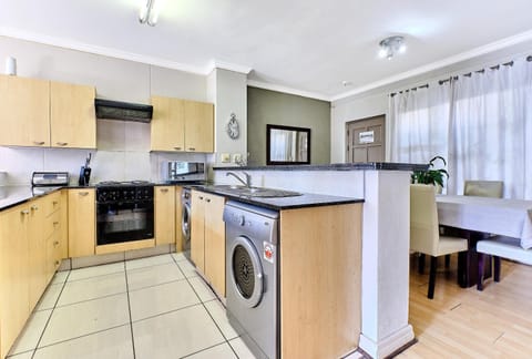 Comfort Apartment SA Condo in Sandton