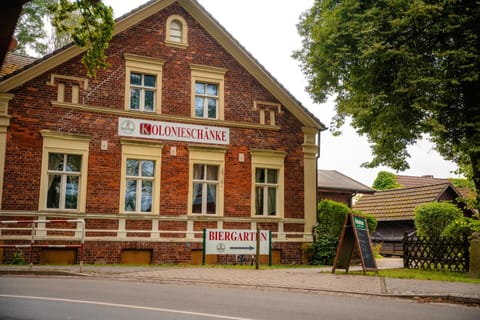 Property building, Street view