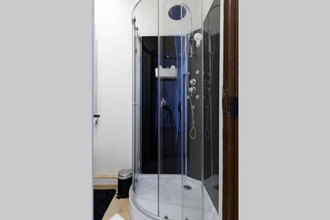 SCHUMAN 2 - Le bonheur de la Joliette Apartment in Marseille