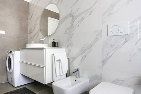 Tommy's Flat Apartment in Venice