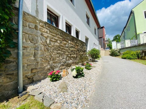 Property building, Facade/entrance, Neighbourhood