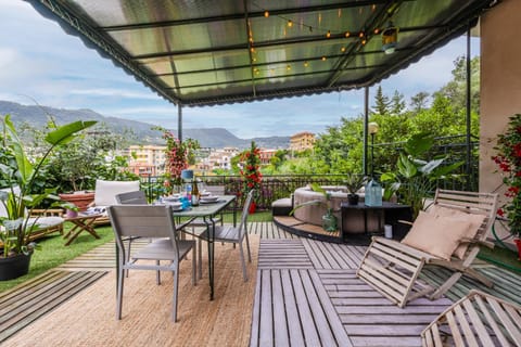 TERRAZZA PORTOFINO Splendido appartamento con piscina idromassaggio - PARCHEGGIO GRATIS Apartment in Santa Margherita Ligure