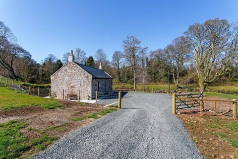 Laundry Cottage, River Doon fishing House in Ayr