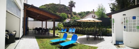 Garden, Seating area, Garden view