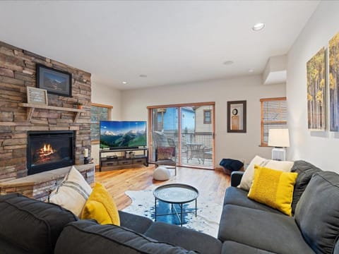 Elkhorn Townhome 1939 House in Ouray