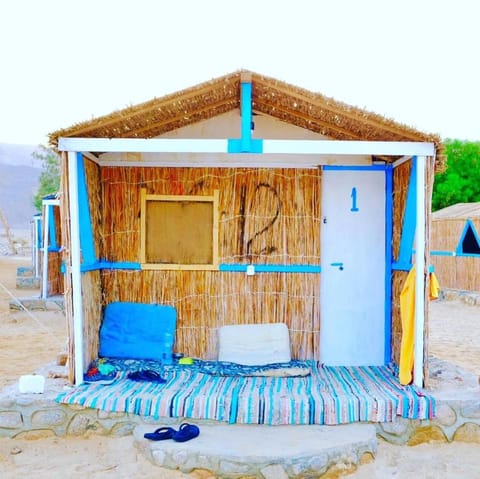 Magic land taba camp Camping /
Complejo de autocaravanas in South Sinai Governorate