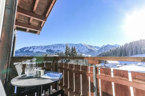 Winter, Balcony/Terrace, Mountain view