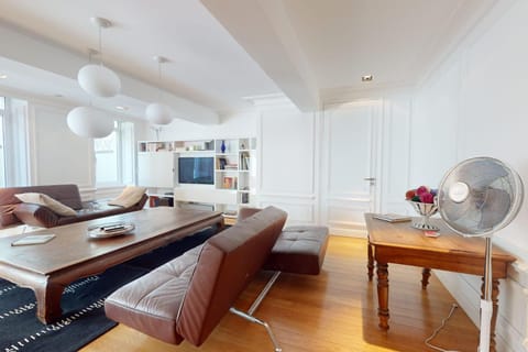 Le N 10 - Apartment of 200 sqm with patio of 35 square meters in Old Town Apartment in Annecy