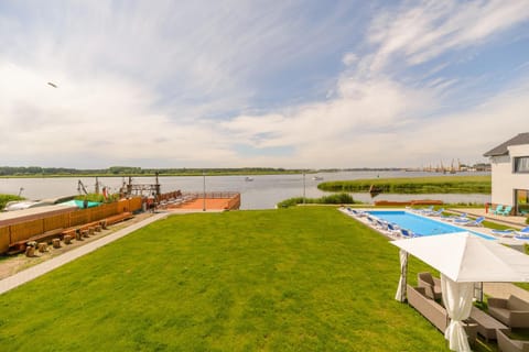 Pool view, Swimming pool