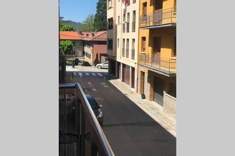 Apartament amb parking privat a St Joan de les Abadesses Condo in Sant Joan de les Abadesses