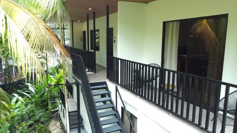 Balcony/Terrace, Garden view