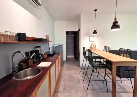 Coffee/tea facilities, Kitchen or kitchenette