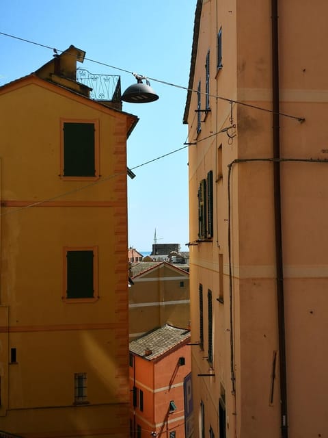 Nearby landmark, Day, View (from property/room), City view, Area and facilities