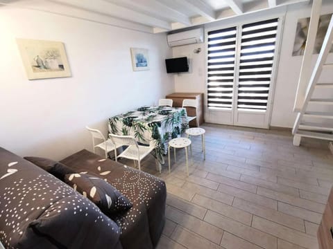 Résidence Grande Bleue - Maisons & Villas pour 6 Personnes 274 Villa in Leucate