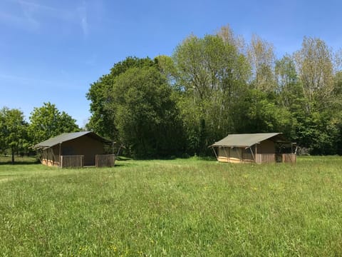 Safaritent Glamping Normandie Luxury tent in Granville