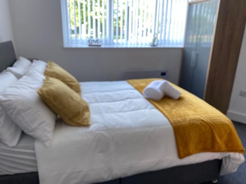 2A SPV Double En-suite Room Urlaubsunterkunft in Wakefield