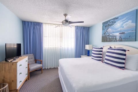 The Trinidad -Pool & Parking House in Stock Island