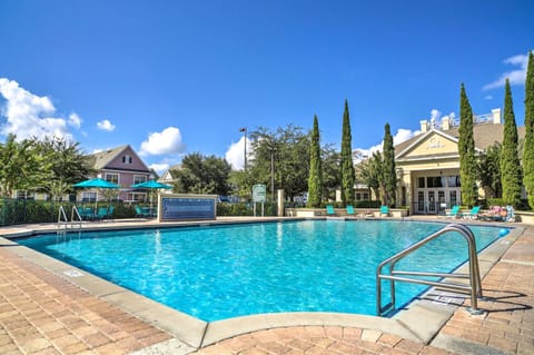 Kissimmee Retreat with Pool Access, 10 Mi to Disney! House in Kissimmee