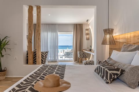 Bed, Natural landscape, View (from property/room), View (from property/room), Balcony/Terrace, Balcony/Terrace, Living room, Photo of the whole room, Seating area, Beach, Bedroom, City view, Garden view, Landmark view, Landmark view, Sea view, Sea view, Seasons, Family, VIP, VIP, VIP, wedding, wedding, wedding