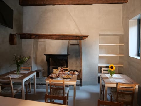 Dining area, Breakfast