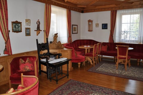 Hotel Dolomiten Hôtel in Dobbiaco