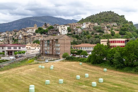 Nearby landmark, Day, Natural landscape, City view, Mountain view