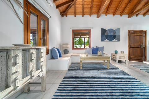 Amouage Boutique Home Villa in Kolios