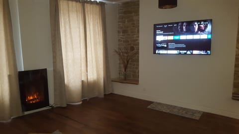 Appartement spacieux et atypique Apartment in Wallonia, Belgium