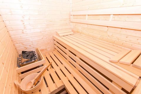 Sauna, Bathroom