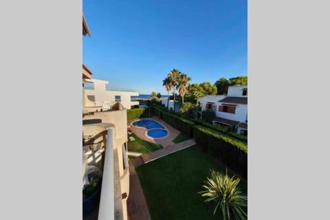 Balcony/Terrace, Garden view, Pool view