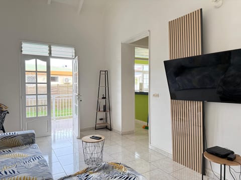 Sopraia Nature Villa in Les Abymes