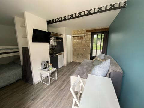 TV and multimedia, Coffee/tea facilities, Seating area